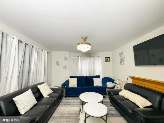 $1,999 | 13560 Lord Sterling Place, Unit 94, Upper Marlboro, MD 20772