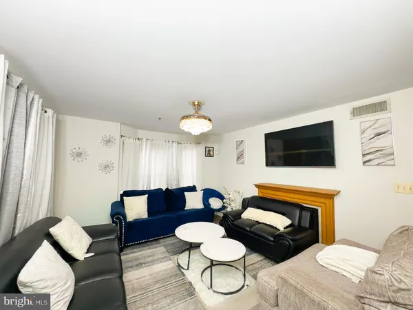 $1,999 | 13560 Lord Sterling Place, Unit 94, Upper Marlboro, MD 20772