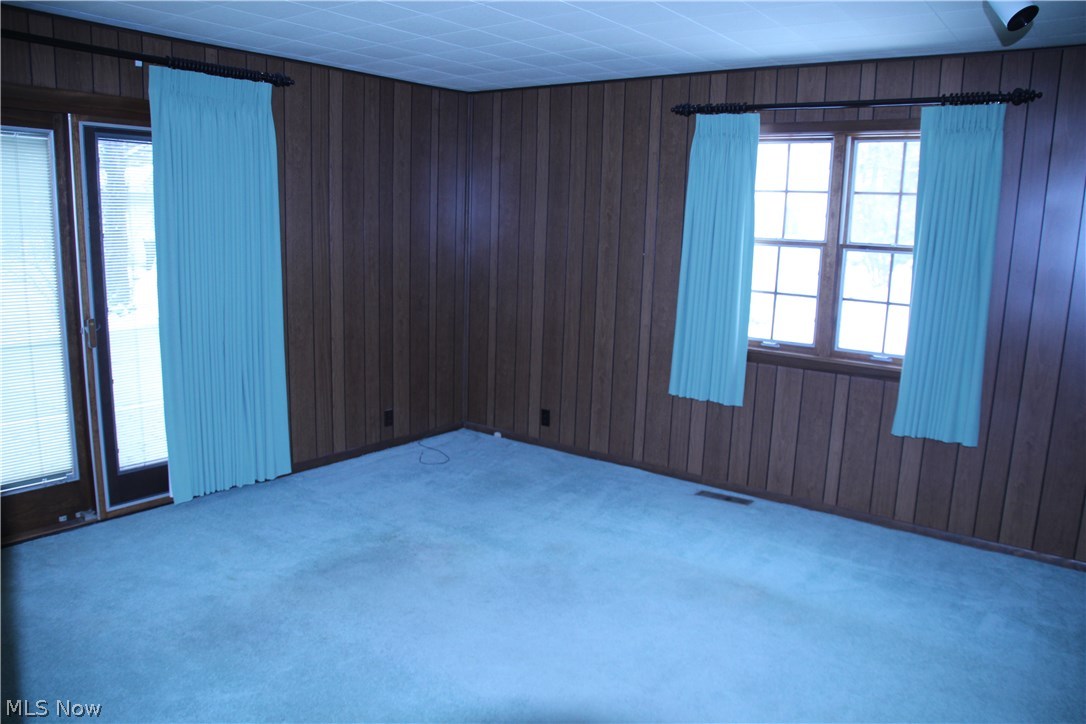5176 Mayview Road Cleveland, OH 44124 - Photo 7 of 19