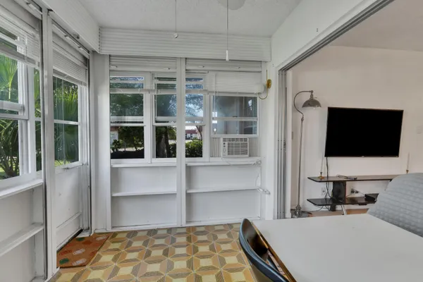 $2,500 | 857 Worcester B Ln Lake, Unit B, Lake Worth, FL 33467