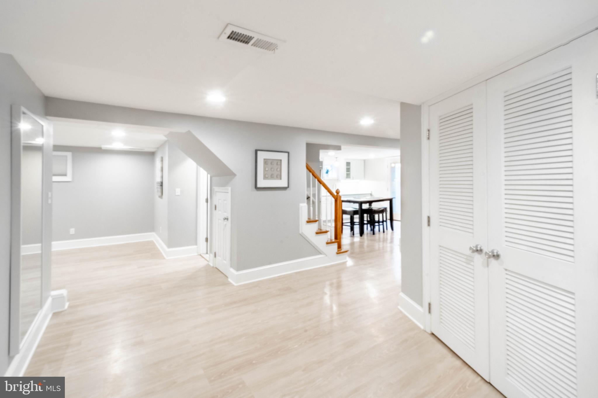 702 Forest Glen Road Silver Spring, MD 20901 - Photo 21 of 33