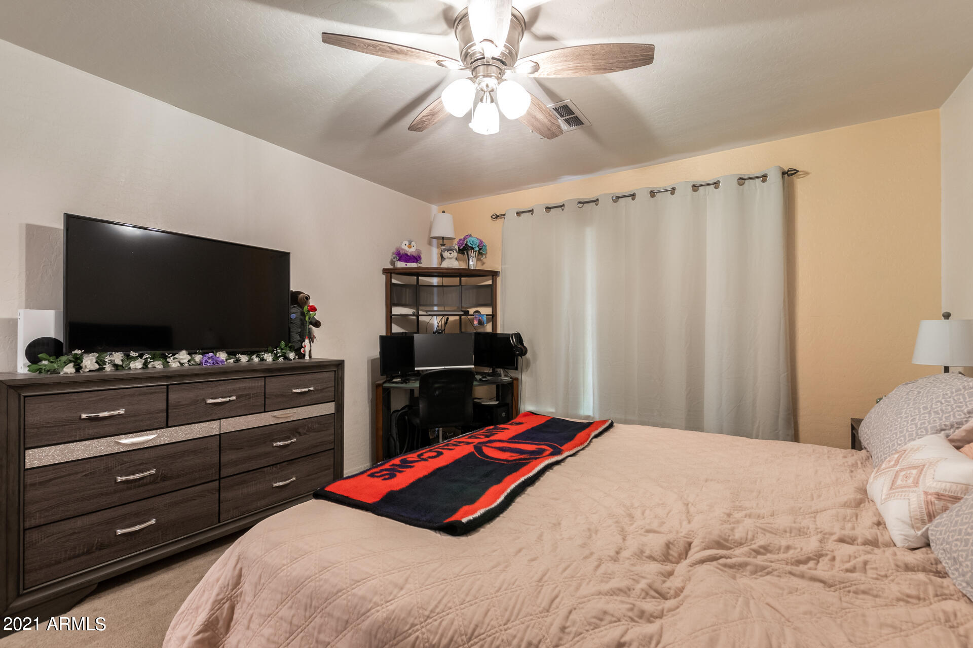 15021 West Wethersfield Road Surprise, AZ 85379 - Photo 11 of 19 11-Wethersfield