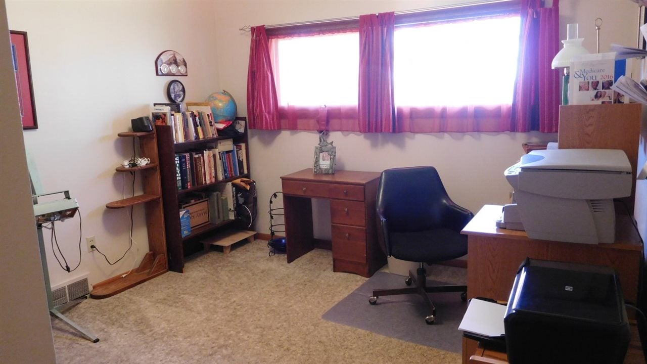 671 Palm Street Riverside, IA 52327 - Photo 19 of 25 Gallery Image 19