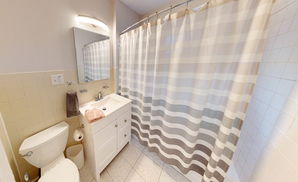 39 Regent Street, Unit 3 Cambridge, MA 02140 - Photo 18 of 20