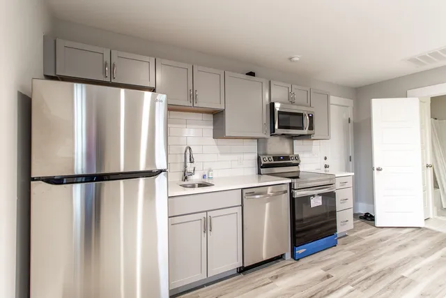 $1,400 | 411 Scholar Way, Summerville, SC 29486