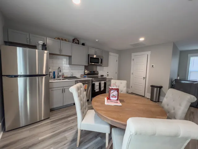 $1,400 | 411 Scholar Way, Summerville, SC 29486