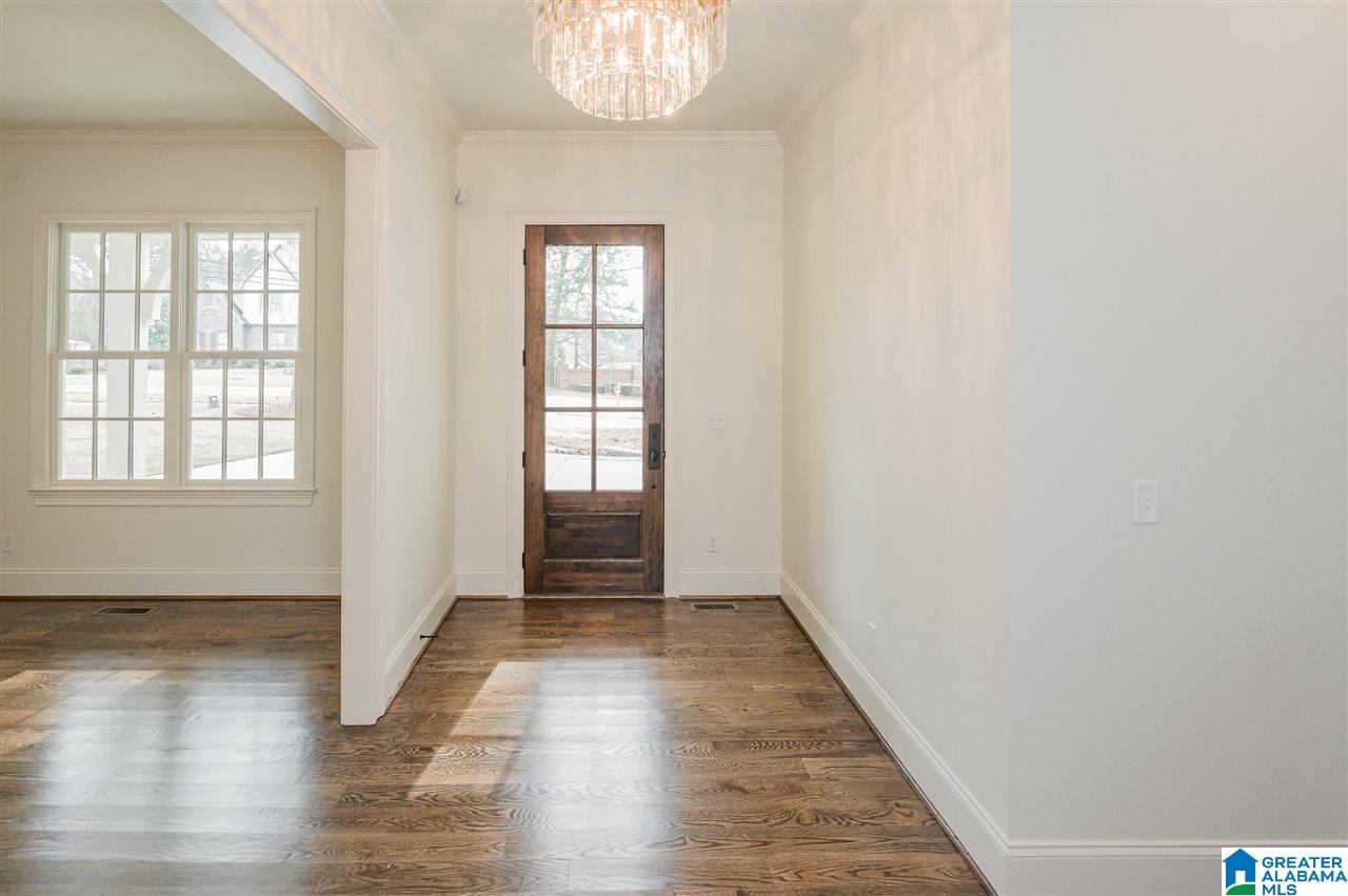 2424 Dolly Ridge Road Birmingham, AL 35243 - Photo 4 of 49
