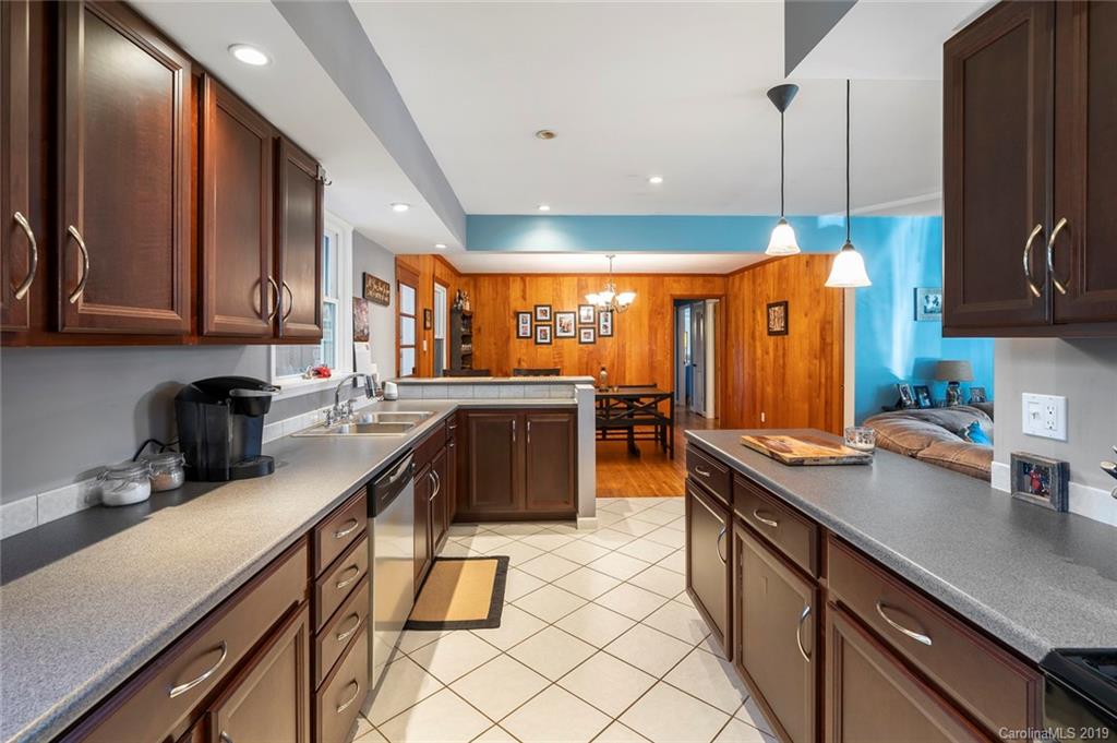 331 Scaleybark Road Charlotte, NC 28209 - Photo 14 of 32