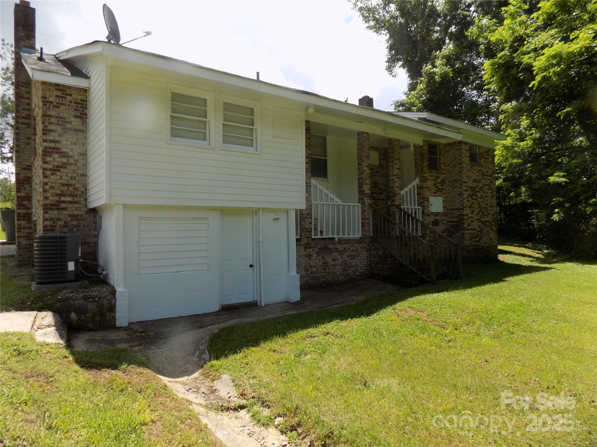 209 Barber Road Gastonia, NC 28056 - Photo 2 of 13 Gallery Image 2