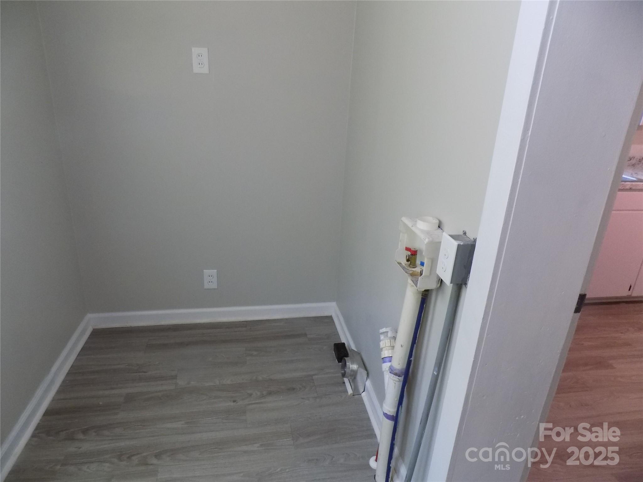 209 Barber Road Gastonia, NC 28056 - Photo 7 of 13 Gallery Image 7
