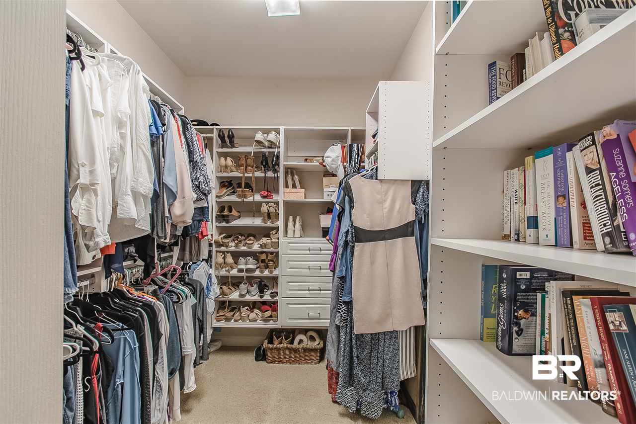 8792 Pine Run Daphne, AL 36527 - Photo 26 of 40 Master Walk-In Closet
