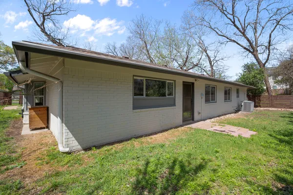 $625,000 | 3305 Santa Monica Drive, Austin, TX 78741