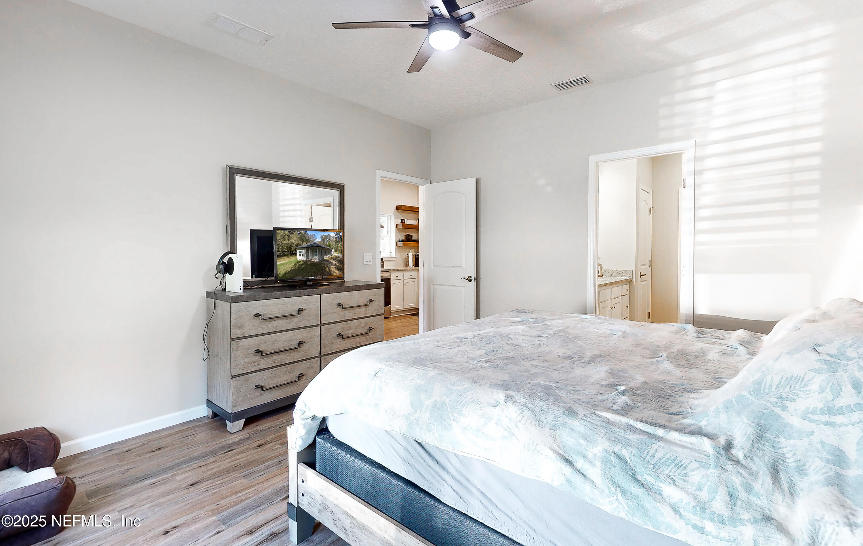 2684 Primrose Circle Middleburg, FL 32068 - Photo 13 of 32 Bed Primary