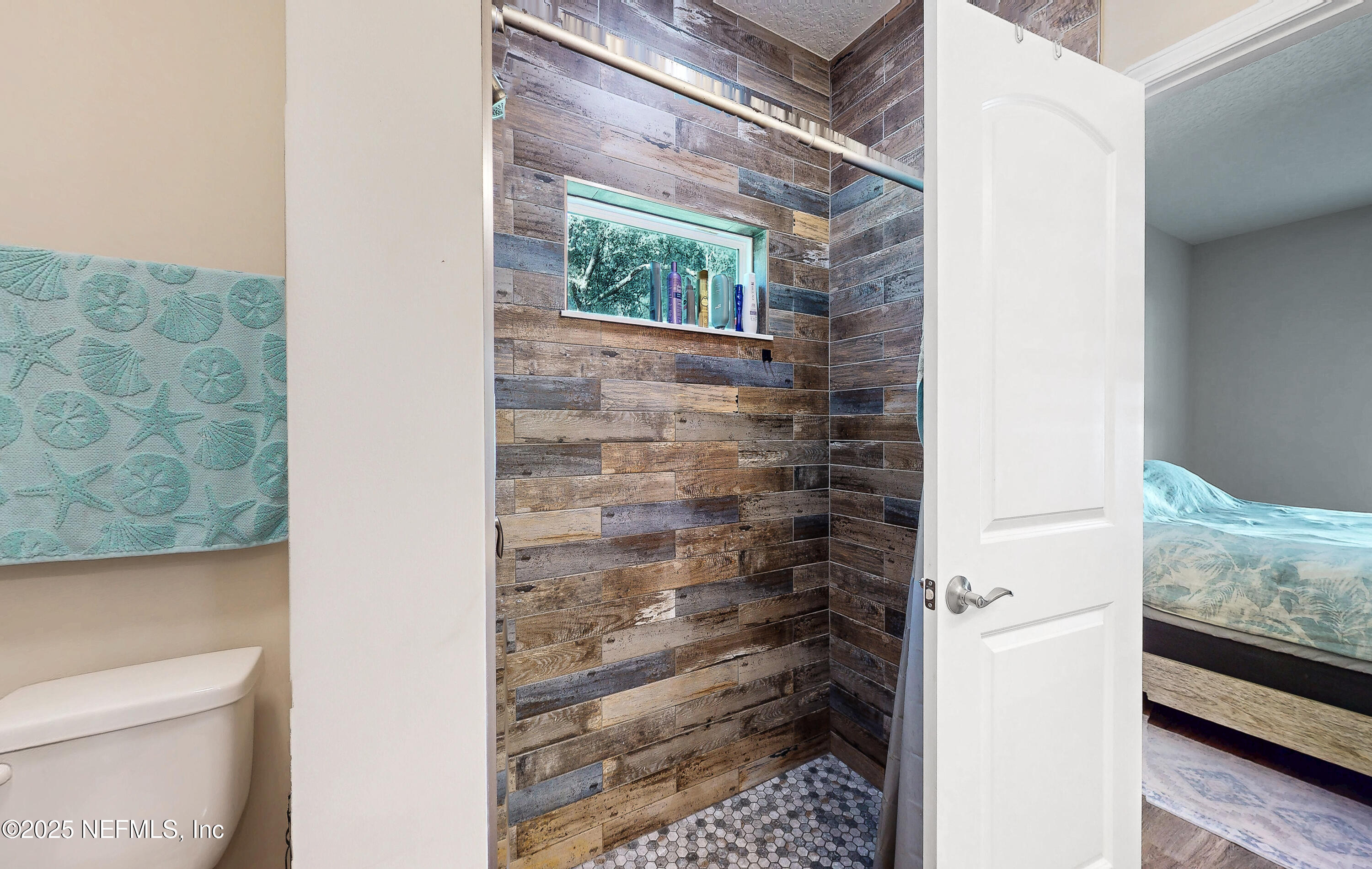 2684 Primrose Circle Middleburg, FL 32068 - Photo 15 of 32 Bath Primary