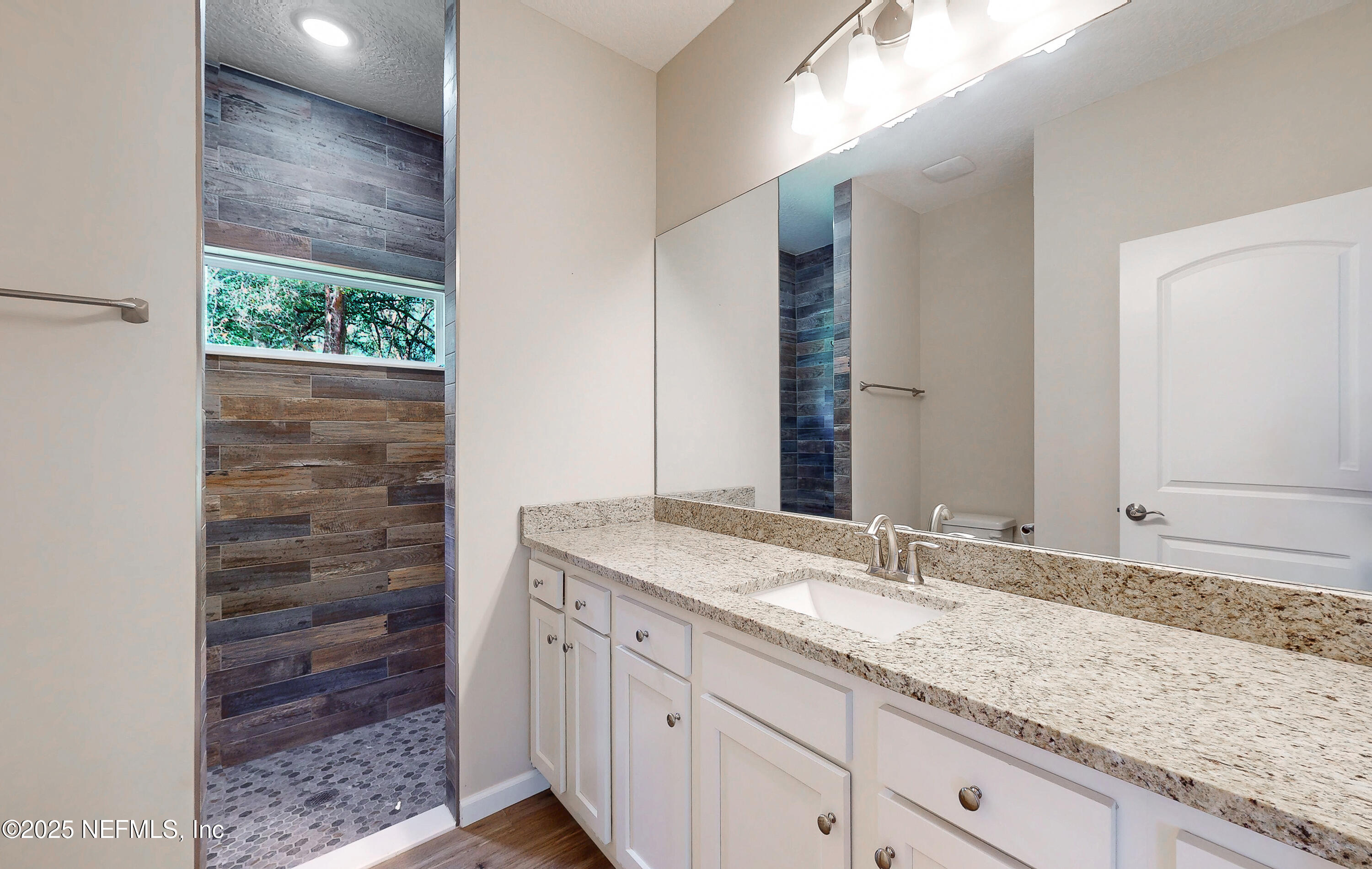 2684 Primrose Circle Middleburg, FL 32068 - Photo 18 of 32 Bath 2