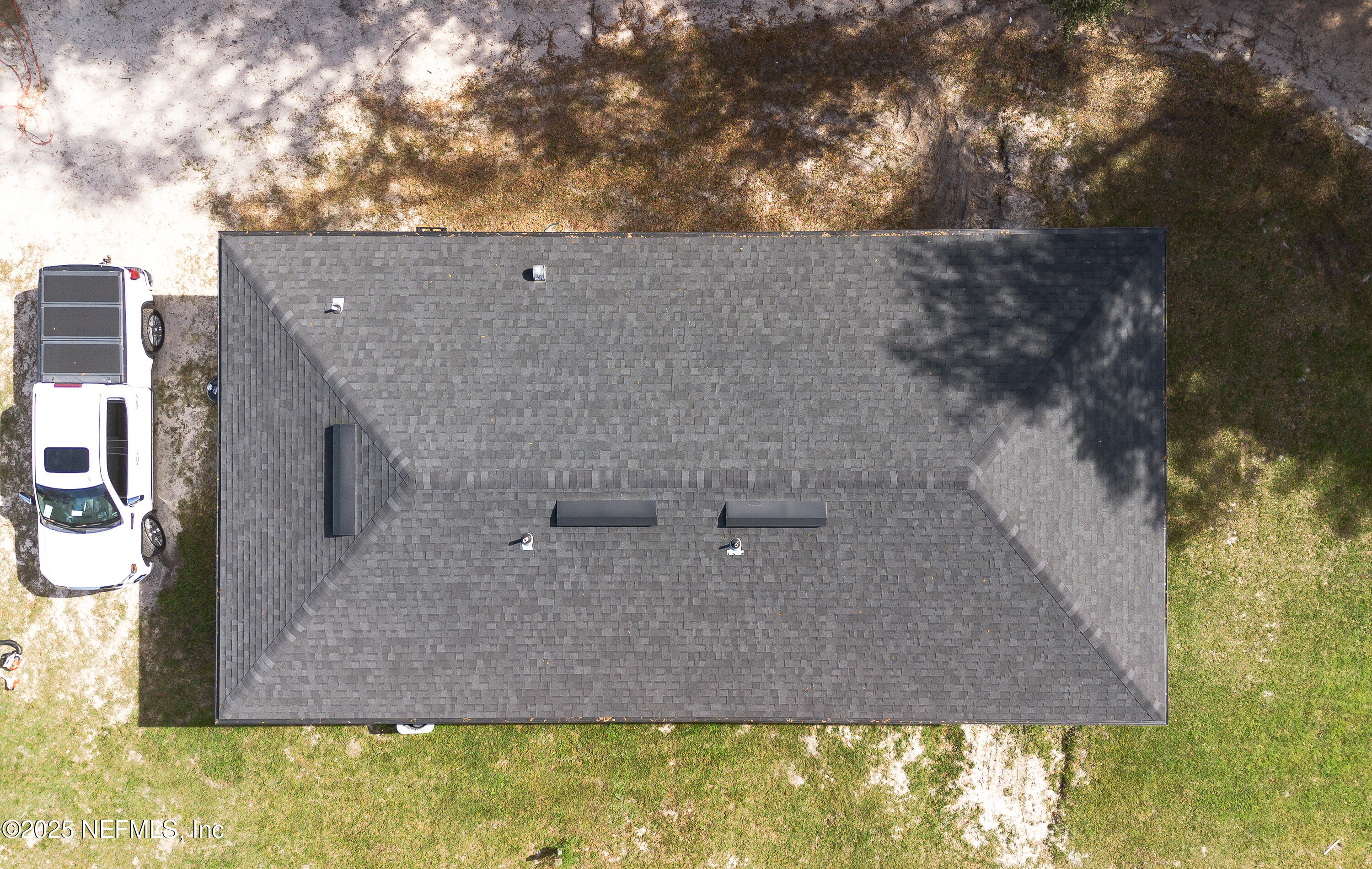 2684 Primrose Circle Middleburg, FL 32068 - Photo 25 of 32 Ext Lot Roof