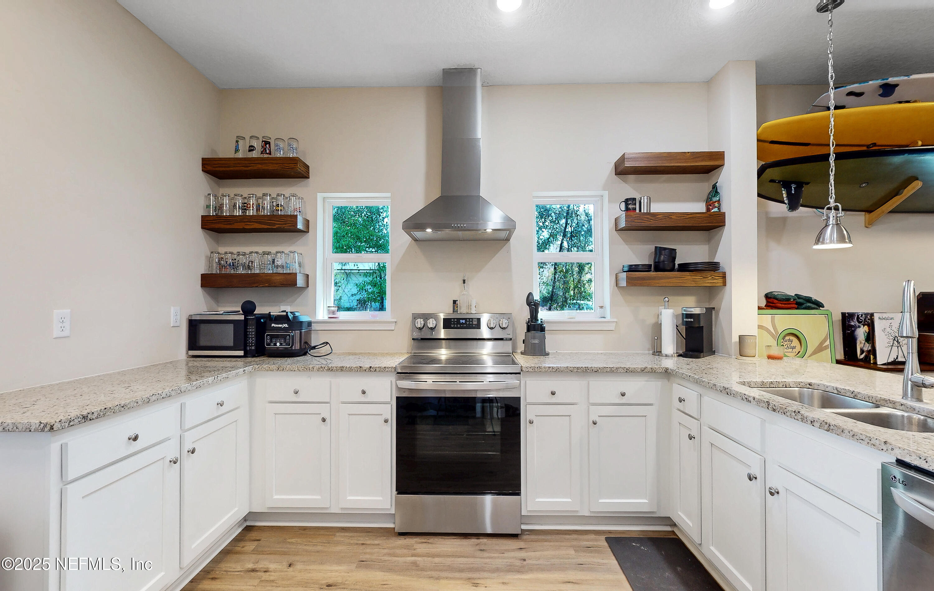 2684 Primrose Circle Middleburg, FL 32068 - Photo 8 of 32 Kitchen