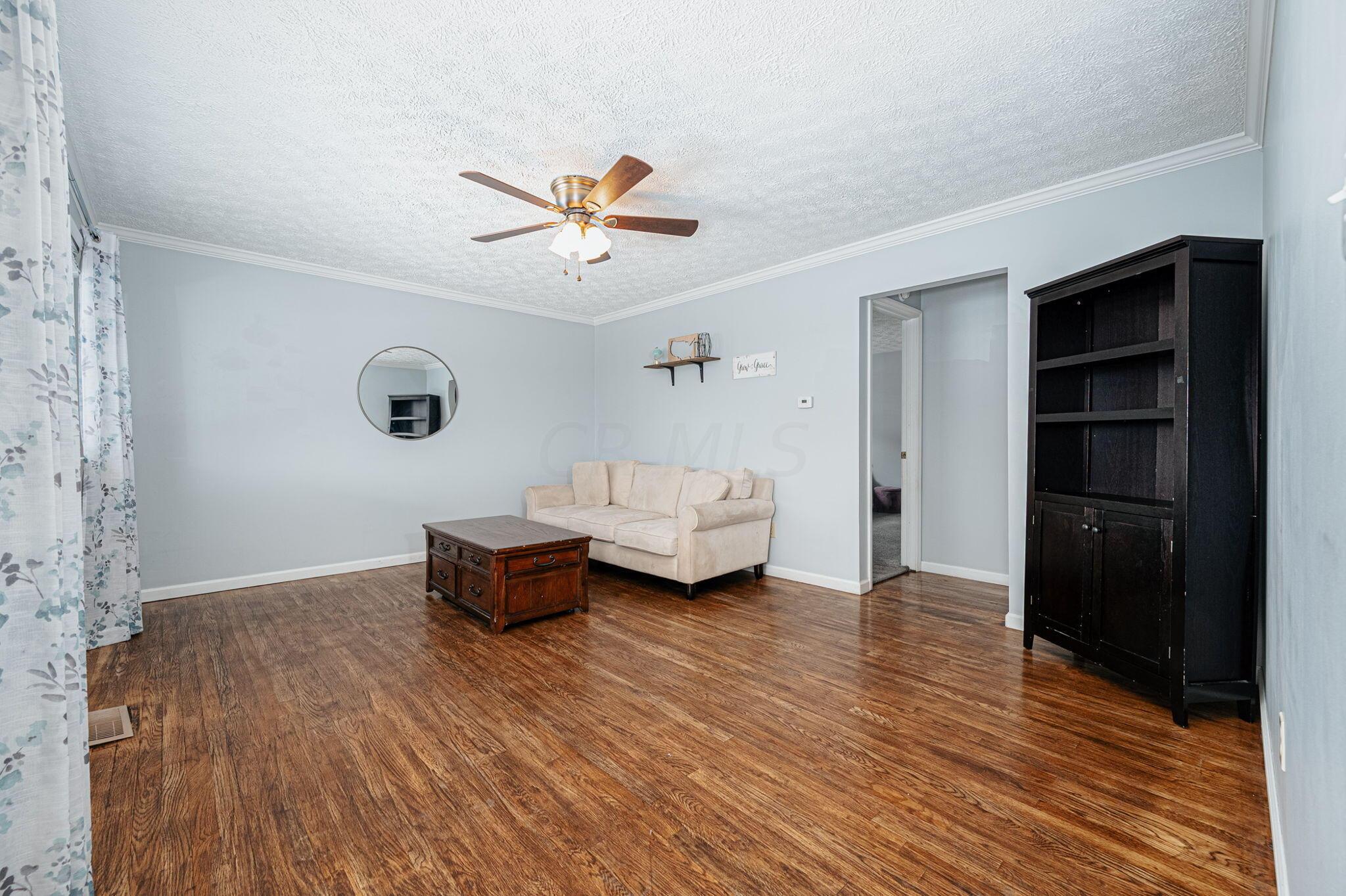 258 Schryver Road Columbus, OH 43207 - Photo 6 of 29 8-web-or-mls-258 SCHRYVER RD 008