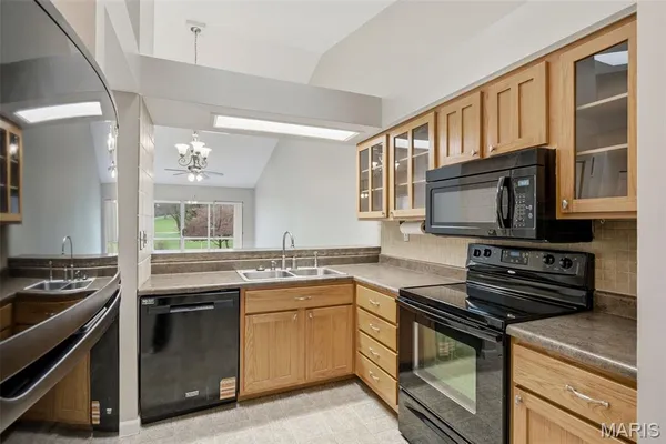 $325,000 | 13 Kemper Court, Unit 13, Lake St. Louis, MO 63367