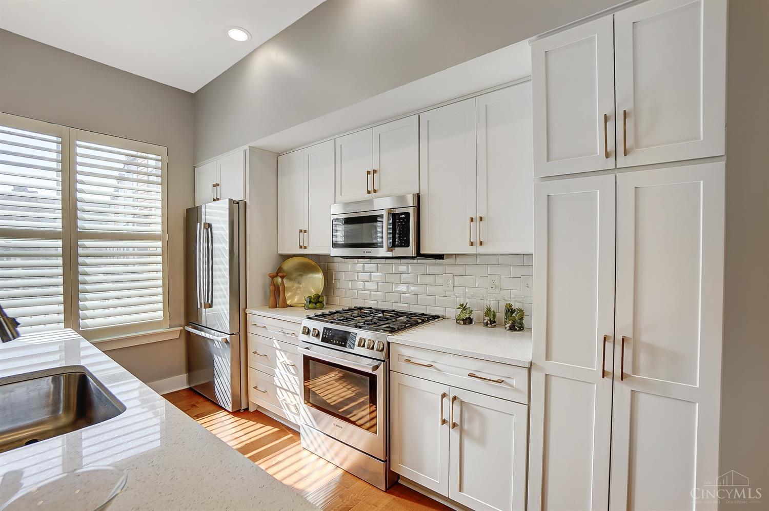 3127 Madison Road, Unit 4 Cincinnati, OH 45209 - Photo 14 of 34