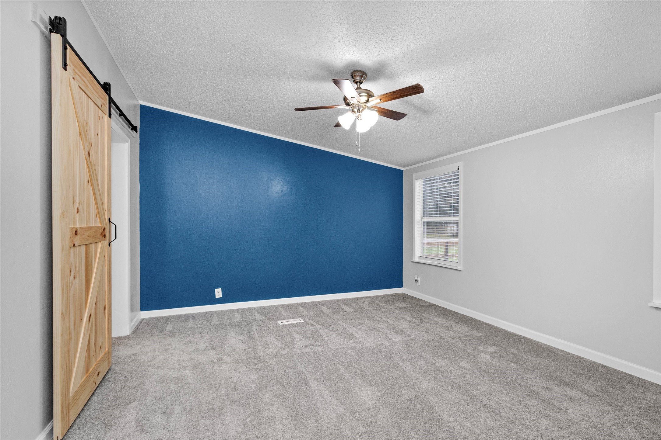 4621 Price Road Montgomery, TX 77316 - Photo 27 of 50 a view of an empty room