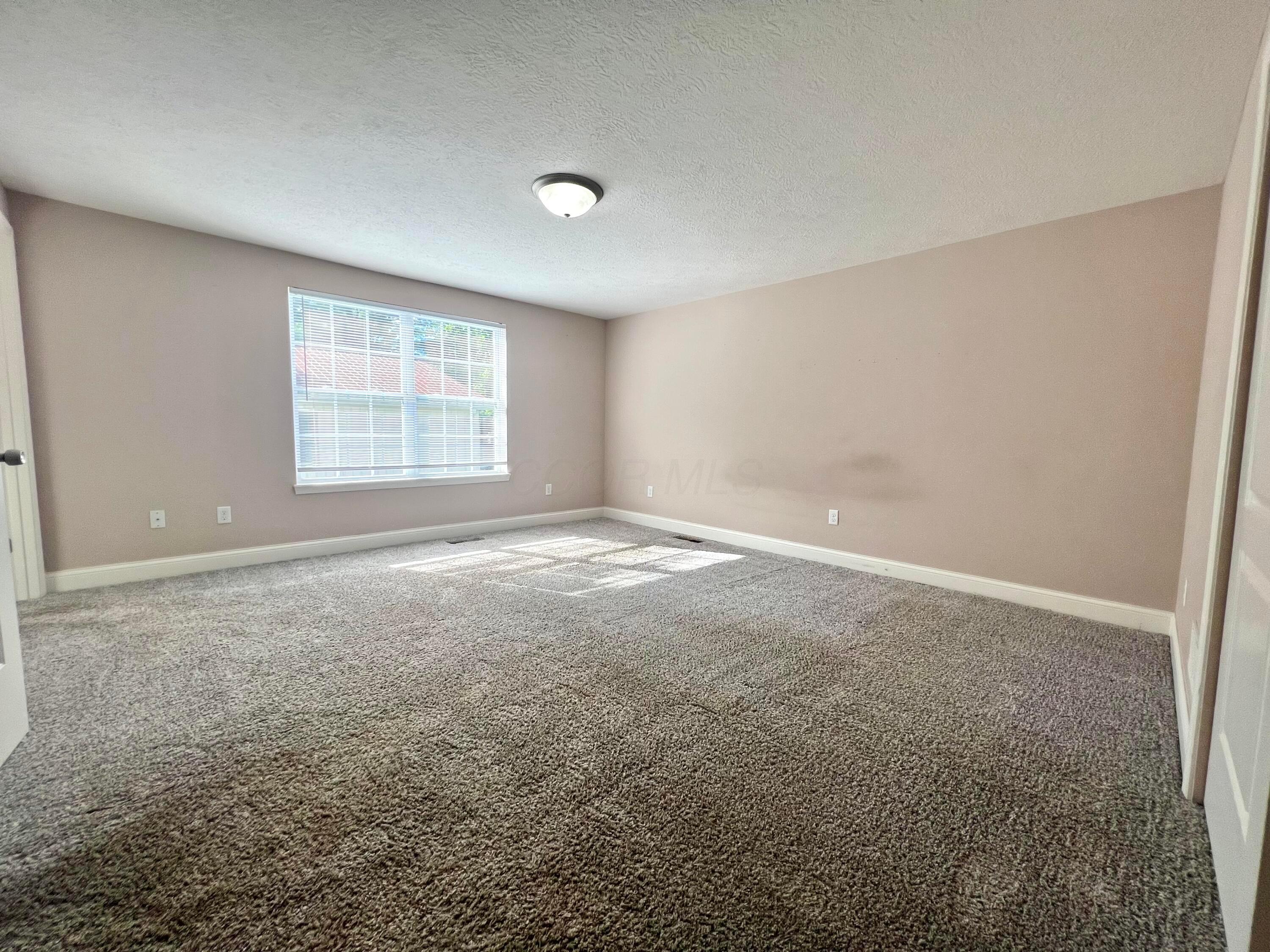 3145 Demorest Road Grove City, OH 43123 - Photo 14 of 21 Owners suite