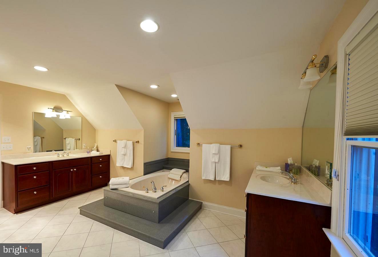7343 Bozman Neavitt Road Bozman, MD 21612 - Photo 24 of 24 Master Bath