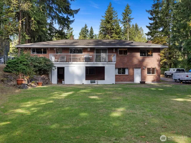 a view of house with outdoor space