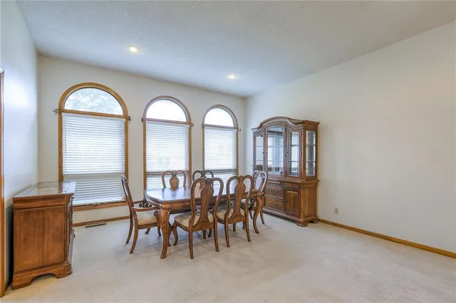 $350,000 | 22513 East 33rd St Court South, Blue Springs, MO 64015