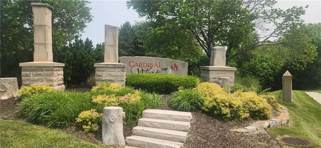 $350,000 | 22513 East 33rd St Court South, Blue Springs, MO 64015