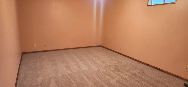 $350,000 | 22513 East 33rd St Court South, Blue Springs, MO 64015