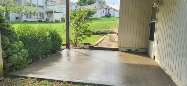 $350,000 | 22513 East 33rd St Court South, Blue Springs, MO 64015