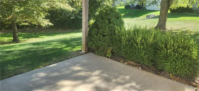 $350,000 | 22513 East 33rd St Court South, Blue Springs, MO 64015