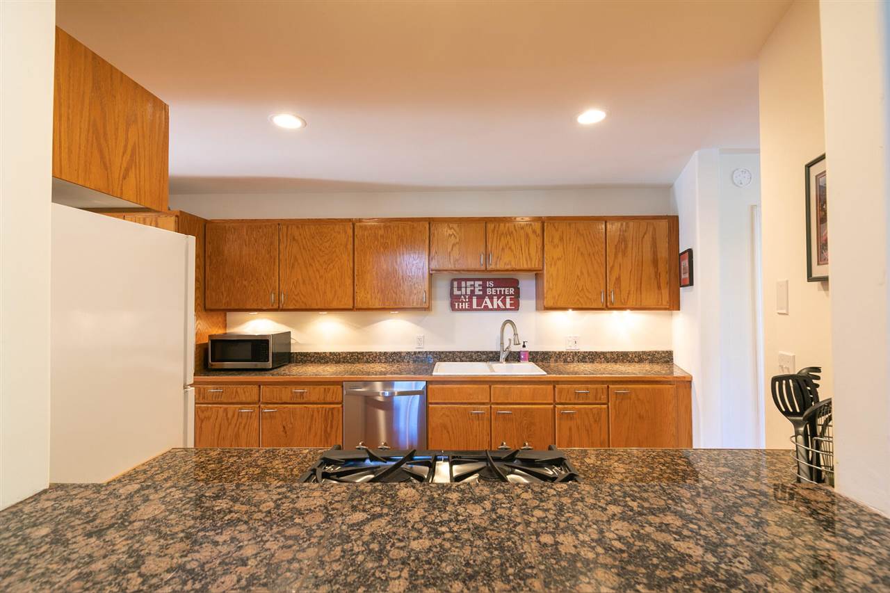 11842 Chamonix Road Truckee, CA 96161 - Photo 5 of 20 Gallery Image 5