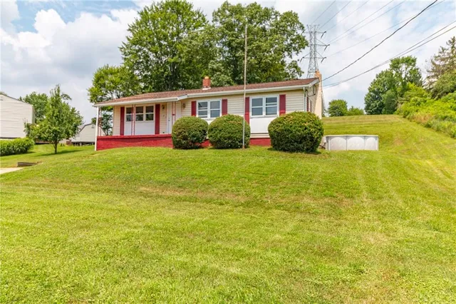 $215,000 | 109 New Orchard Drive, Tarentum, PA 15084