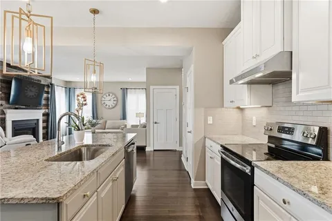 $525,000 | 153 Saddle Ridge Drive, Oakdale, PA 15071