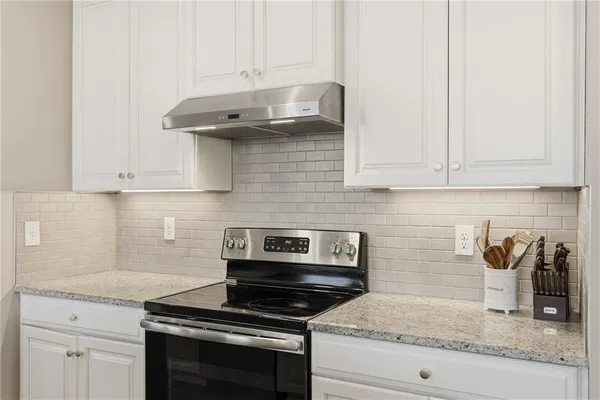 $525,000 | 153 Saddle Ridge Drive, Oakdale, PA 15071