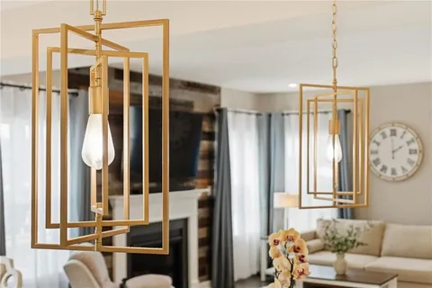 $525,000 | 153 Saddle Ridge Drive, Oakdale, PA 15071