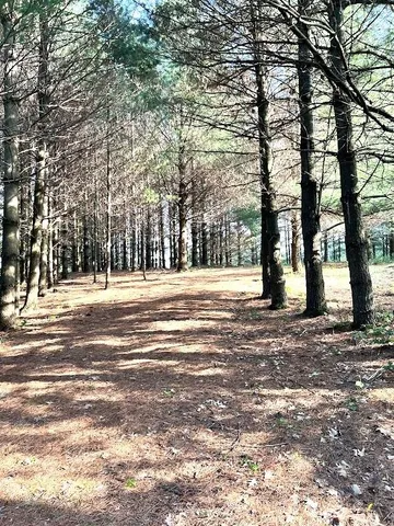 $299,000 | E4756 East Redstone Drive, La Valle, WI 53941