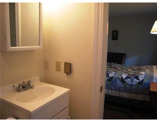 18 Applegate Lane, Unit 9 Falmouth, ME 04105 - Photo 18 of 25 Master Bath/Spa.