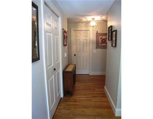 18 Applegate Lane, Unit 9 Falmouth, ME 04105 - Photo 4 of 25 Other. Hallway