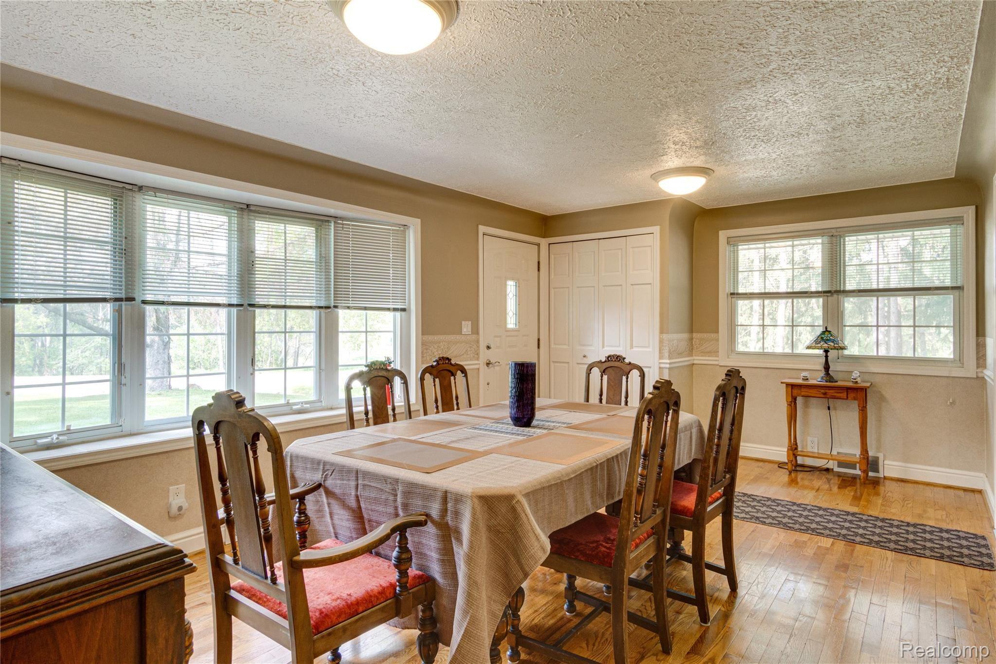4250 Brighton Road Howell, MI 48843 - Photo 11 of 44 Interiors (18 of 55).jpg