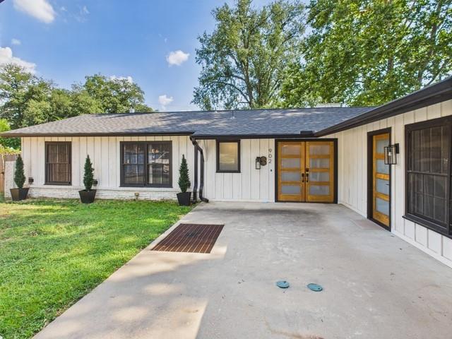 902 Ward Lane Athens, TX 75751 - Photo 2 of 40 front view of a house with a yard and potted plants