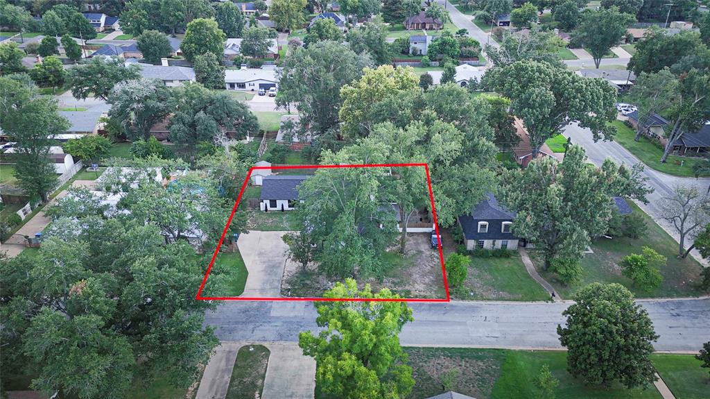 902 Ward Lane Athens, TX 75751 - Photo 37 of 40 an aerial view of house with outdoor space and swimming pool