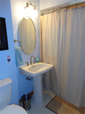 6 Raymond Road Salem, MA 01970 - Photo 18 of 23 Gallery Image 18