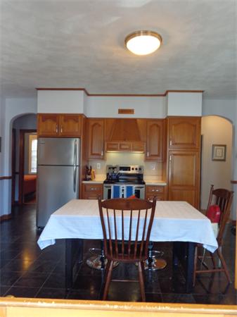 6 Raymond Road Salem, MA 01970 - Photo 8 of 23 Gallery Image 8