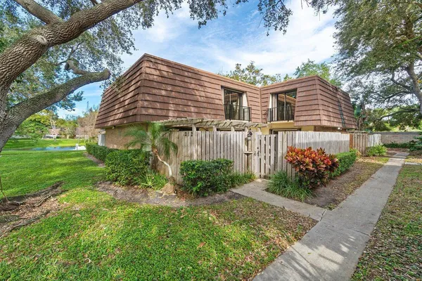 $2,800 | 212 2nd Lane, Unit 212, Palm Beach Gardens, FL 33418