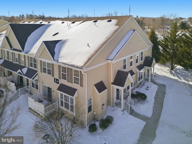 $440,000 | 16 Granite Lane, Unit 8, Chester Springs, PA 19425