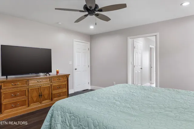 $629,000 | 354 Fairway Drive, Dandridge, TN 37725