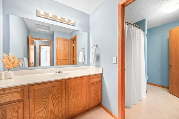 $265,000 | 954 Conner Street, Chaska, MN 55318